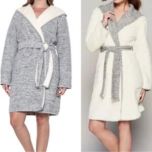 UGG Cream Fleece Robe reversible size medium portola